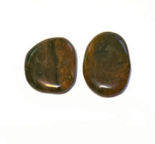 Load image into Gallery viewer, Rhyolite Palm Stone