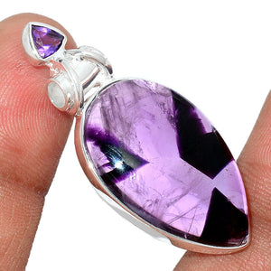 Amethyst Pendant Oval with with starburst effect and faceted Amethyst