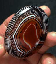 Load image into Gallery viewer, Banded Agate Gallet with amazing patterning