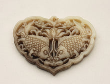 Load image into Gallery viewer, Carved Jade Old Focal Bead of Kissing Fish