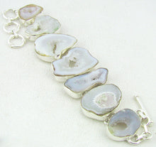 Load image into Gallery viewer, Quartz Druzy Crystal Silver Link Bracelet