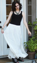 Load image into Gallery viewer, Tienda Ho White Cotton-Rayon Moroccan Skirt in Swich Design