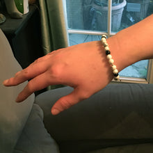 Load image into Gallery viewer, Howlite and Obsidian 6.5mm Round Bead Bracelet 7-3/4" Gold Clasp