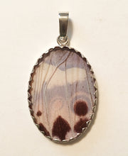 Load image into Gallery viewer, Butterfly Wing Pendant Jungle Queen in Medium Oval Shape