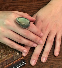 Load image into Gallery viewer, Labradorite Ring Size 6.5 Filigree Ring