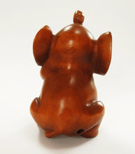 Load image into Gallery viewer, Baby Elephant Netsuke Bead
