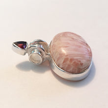 Load image into Gallery viewer, Orange Scolecite Pendant with triangular Garnet Accent