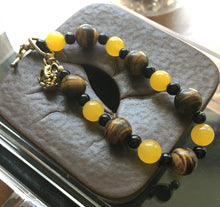 Load image into Gallery viewer, Japanese Square Vase in Bronze Pebble Finish