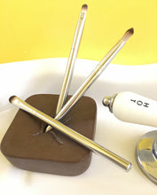 Load image into Gallery viewer, Japanese Square Vase in Bronze Pebble Finish