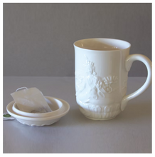 Load image into Gallery viewer, White Porcelain Reclining Tara Mug with Lotus Lid (Copy)