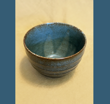 Load image into Gallery viewer, Japanese Wan Bowl in Yomogi Green Glaze