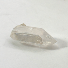 Load image into Gallery viewer, Angel Aura Quartz Point