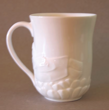 Load image into Gallery viewer, White Porcelain Buddha Mug with Lotus Lid Reclining Buddha