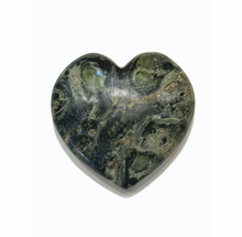 Load image into Gallery viewer, Kambaba Jasper 40mm Heart aka Crocodile Jasper