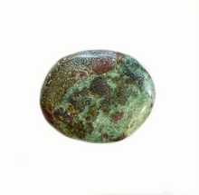Load image into Gallery viewer, Fuchsite Fuchsite Palm Stone
