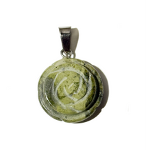 Load image into Gallery viewer, Serpentine Pendant Carved Rose