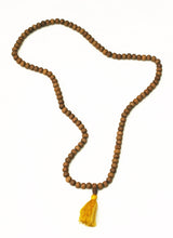 Load image into Gallery viewer, Sandalwood Mala 9mm Mala Beads Tassel Necklace
