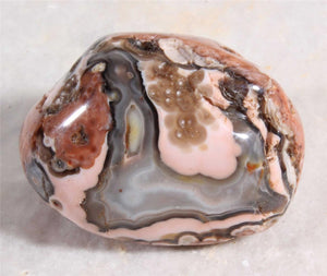 Australian Wave Hill Agate for your pocket