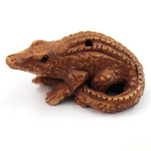 Load image into Gallery viewer, Alligator Ojime Bead