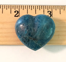 Load image into Gallery viewer, Apatite Puffy Heart 1 inch wide