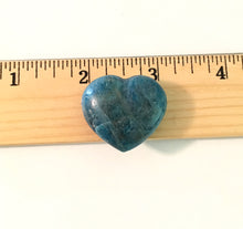 Load image into Gallery viewer, Apatite Puffy Heart 1 inch wide
