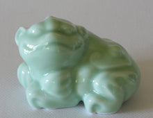 Load image into Gallery viewer, Pixiu Feng Shui Figurine for protection.