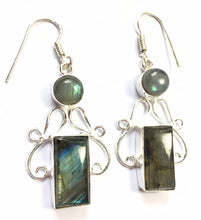 Load image into Gallery viewer, Labradorite Earrings Celtic design