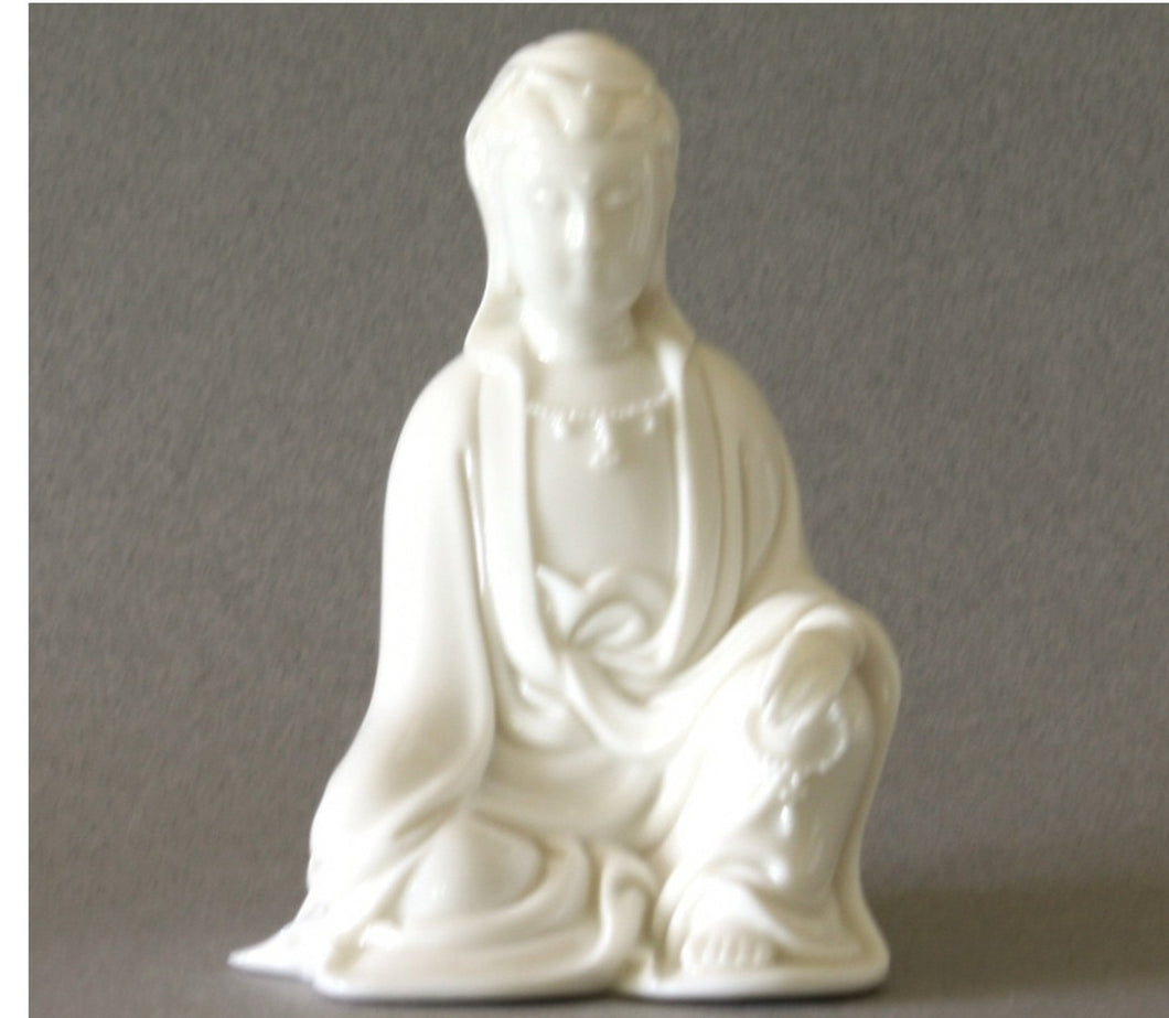 Seated Kwan Yin in Meditative Pose Figurine