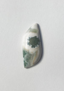 Ocean Jasper White and Gray Wave Cabochon with Heart-Shaped Druzy