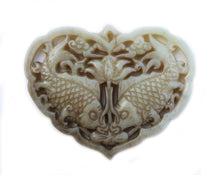 Load image into Gallery viewer, Carved Jade Old Focal Bead of Kissing Fish