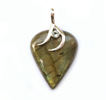 Load image into Gallery viewer, Labradorite Pendant in Gold-Green with Blue Topaz