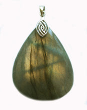Load image into Gallery viewer, Labradorite Pendant pear shape with silver bail