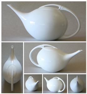 Ovoid Hand-Made Blanc-de-Chine Fine Porcelain Tea Pot