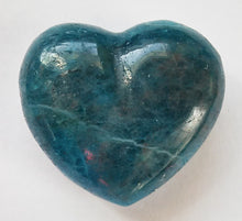Load image into Gallery viewer, Apatite Puffy Heart 1 inch wide