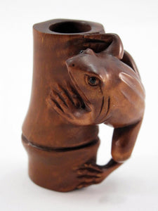 Frog on bamboo reed boxwood Netsuke figures bead