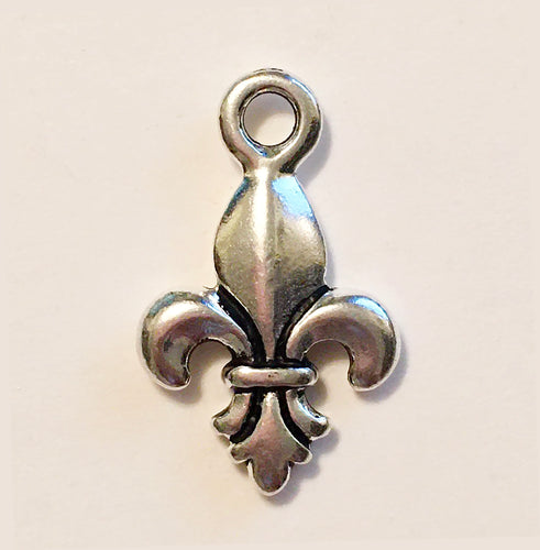 Fleur de Lis Silver Charm with Antique Finish