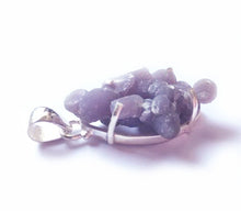 Load image into Gallery viewer, Grape Chalcedony Pendant aka Manakarra Botryoidai Pendant