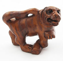 Load image into Gallery viewer, Tiger Bead boxwood Netsuke
