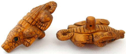 Alligator Button in the Ojime Beads Tradition
