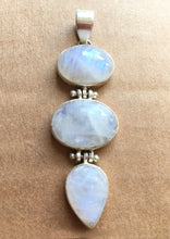 Load image into Gallery viewer, Rainbow Moonstone Pendant triple cabs in Sterling Silver