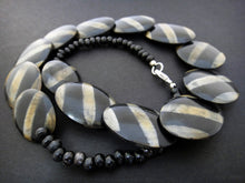 Load image into Gallery viewer, Zebra Stripe Horn Bead Necklace